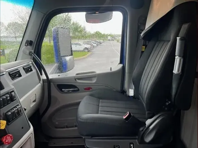 2022 Peterbilt 579