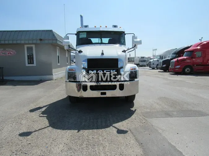 2025 MACK AN64T