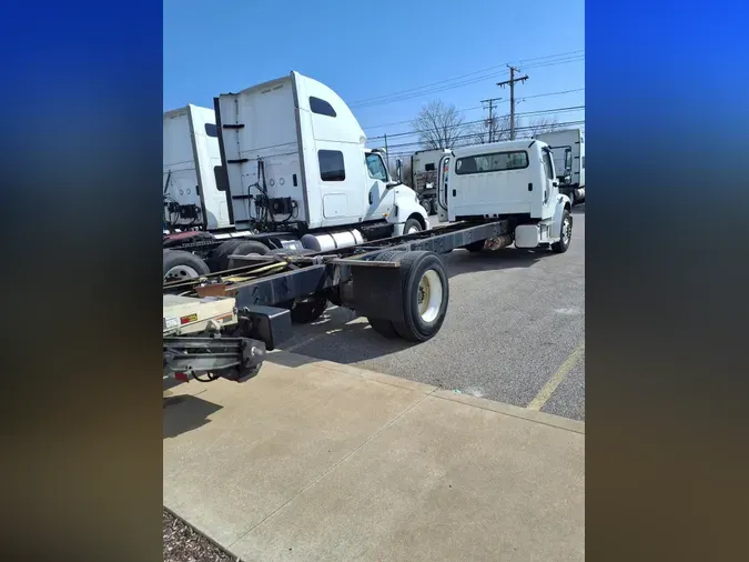 2020 FREIGHTLINER/MERCEDES M2 106