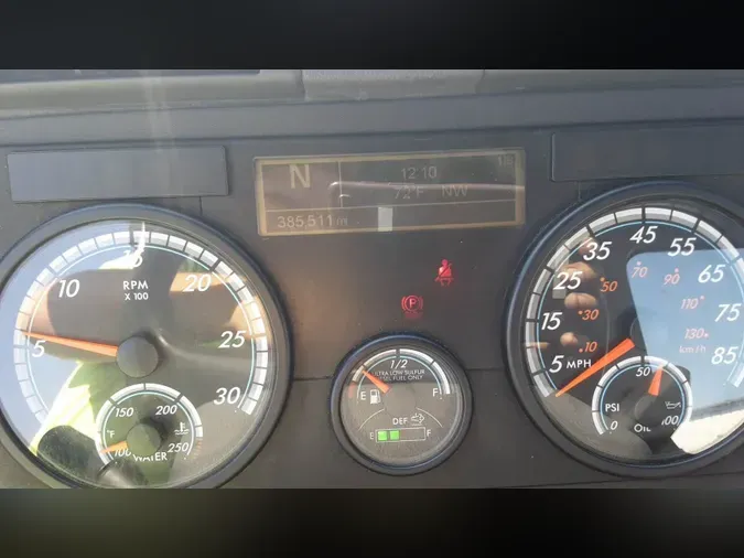 2019 Freightliner Cascadia 125ba28489c6c2806644f47490f2c5e1034