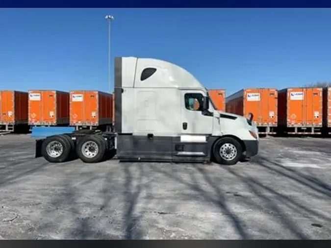 2021 Freightliner Cascadia