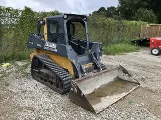 2015 John Deere 319E