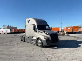 2023 Freightliner Cascadia