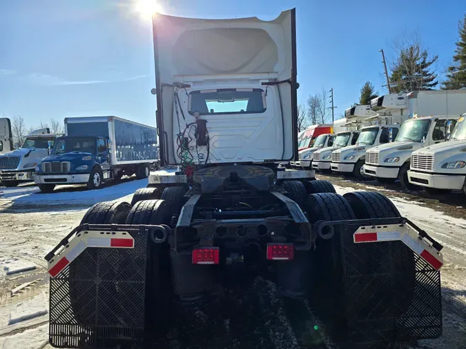 2018 NAVISTAR INTERNATIONAL LT625 DAYCAB T/A