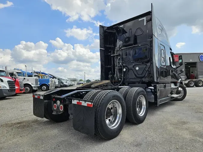 2021 FREIGHTLINER CASCADIA