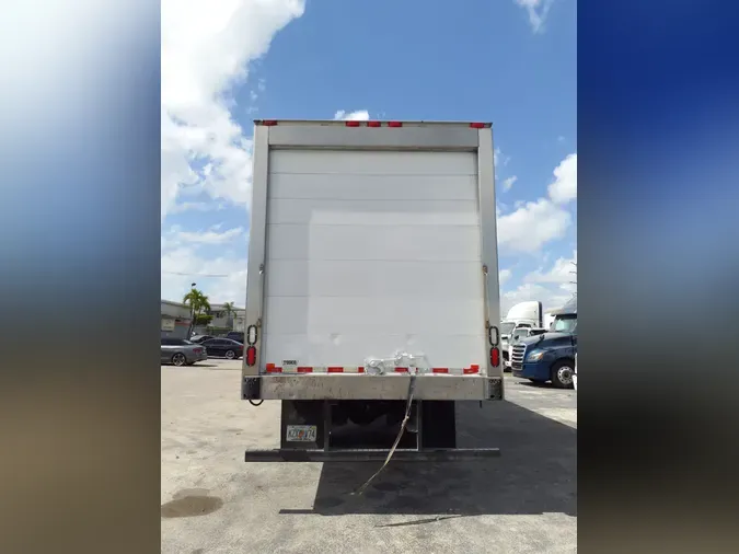 2019 FREIGHTLINER M2 106