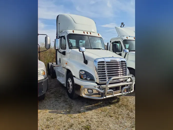 2020 FREIGHTLINER/MERCEDES CASCADIA 125