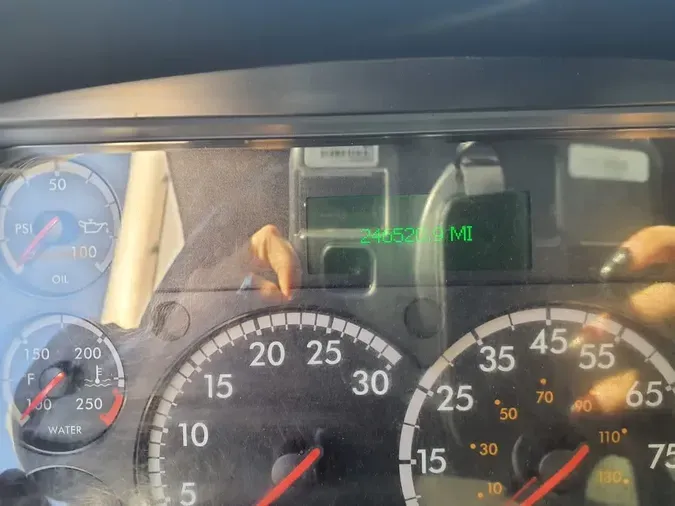 2020 FREIGHTLINER/MERCEDES M2 106