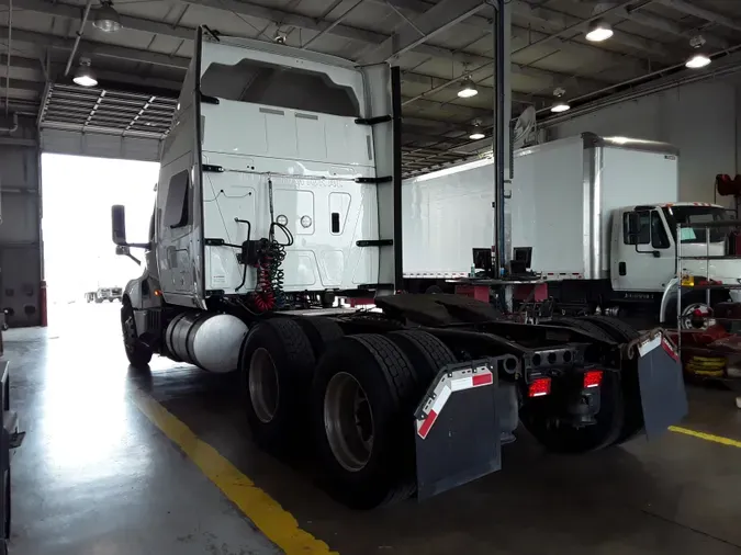 2019 NAVISTAR INTERNATIONAL LT625 SLPR CAB