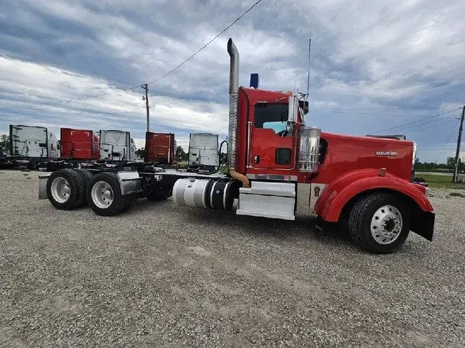 2018 KENWORTH W900