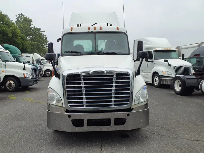 2016 FREIGHTLINER CASCADIA 125