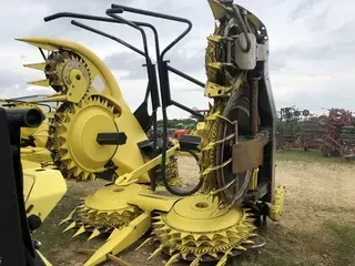 2013 John Deere 770