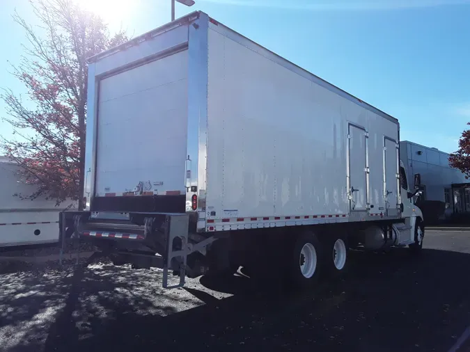 2017 FREIGHTLINER/MERCEDES CASCADIA 125