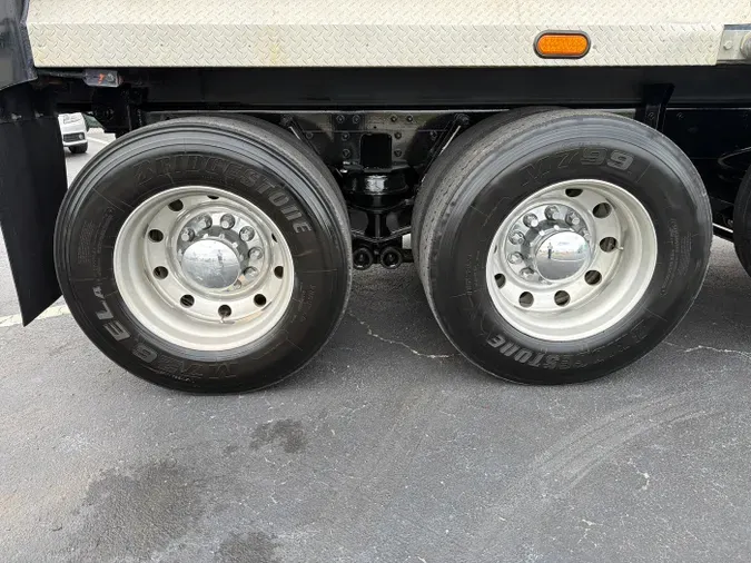 2018 Kenworth T880 Short Hoodba4e007a2164d35627d37306a8bf9b35