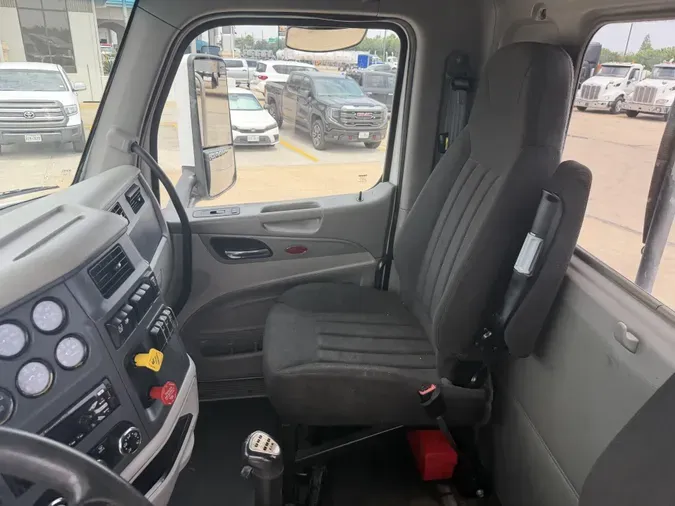 2021 Peterbilt 567ba521d2af9c018bb4a79c08c7cdbfc65