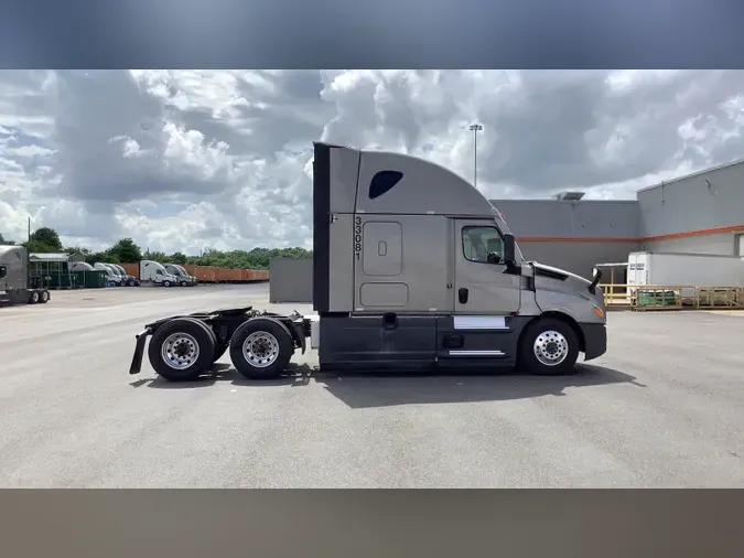 2025 Freightliner Cascadia 126ba5273932672e710f9182f0723268815