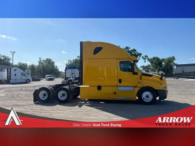 2020 FREIGHTLINER CA126