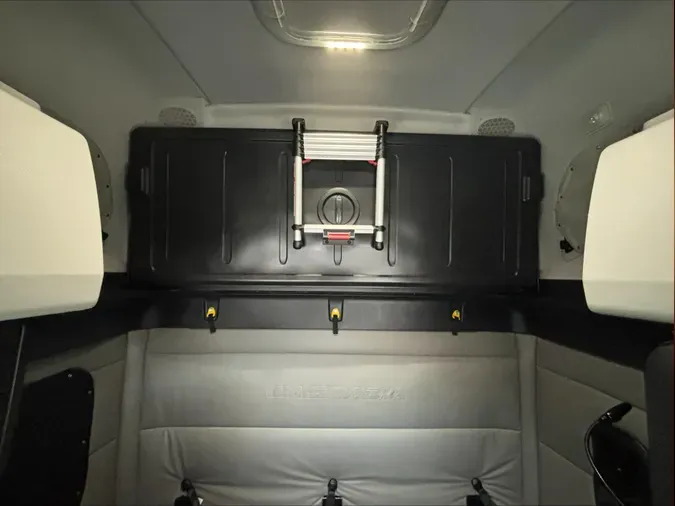 2021 Freightliner Cascadia 126