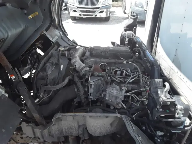2019 HINO HINO 195