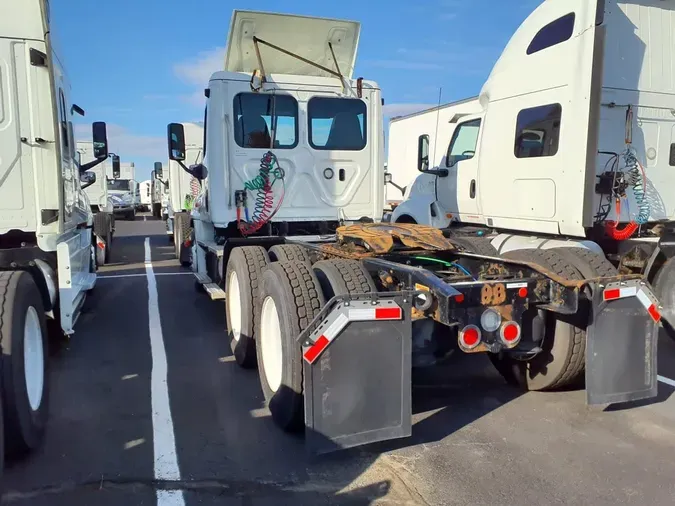 2019 FREIGHTLINER/MERCEDES CASCADIA 125