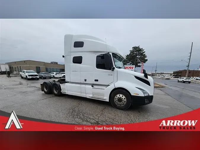 2021 VOLVO VNL64T760