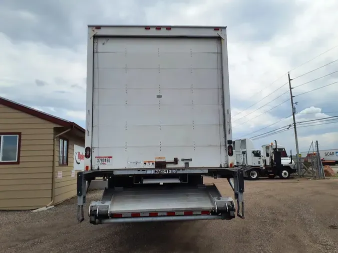 2018 FREIGHTLINER/MERCEDES M2 106