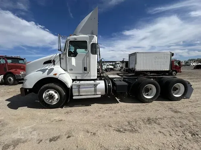 2012 KENWORTH T440