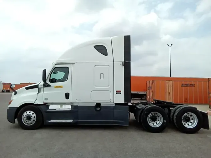 2021 Freightliner Cascadia