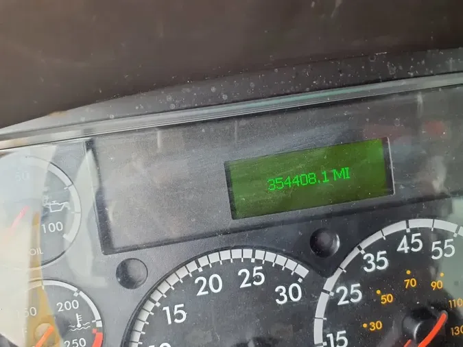 2020 FREIGHTLINER M2 106