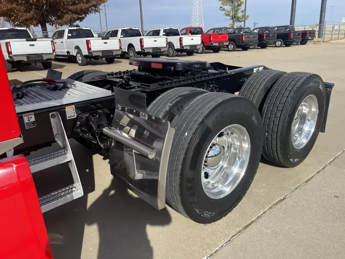 2023 Peterbilt 579ba66d1debf5863e6bb41266b7d9b098a