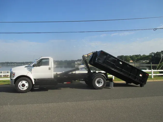 2018 FORD F750