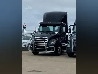 2022 FREIGHTLINER CASCADIA 116