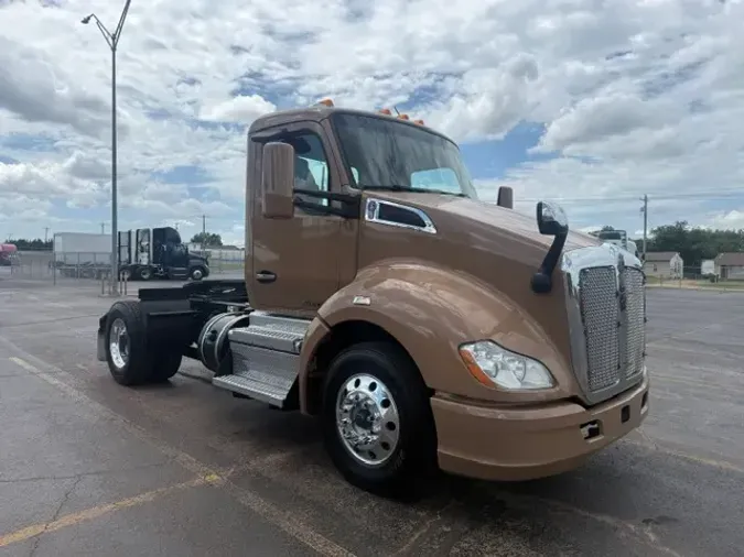 2020 KENWORTH T680ba6acd33e6ae95f65f7078ba853286ce