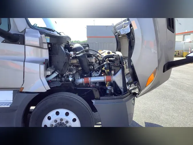 2024 Freightliner Cascadia 126