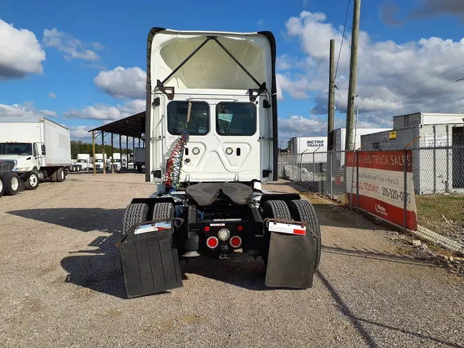 2019 FREIGHTLINER/MERCEDES NEW CASCADIA 126