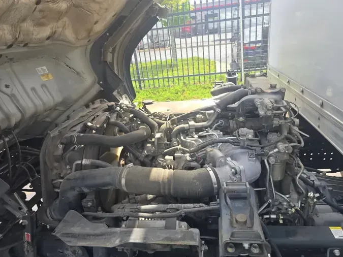 2018 ISUZU NPR HD
