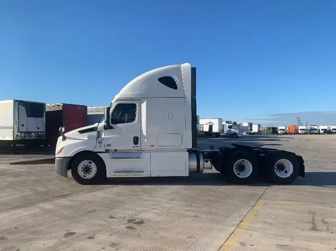 2019 Freightliner T12664ST