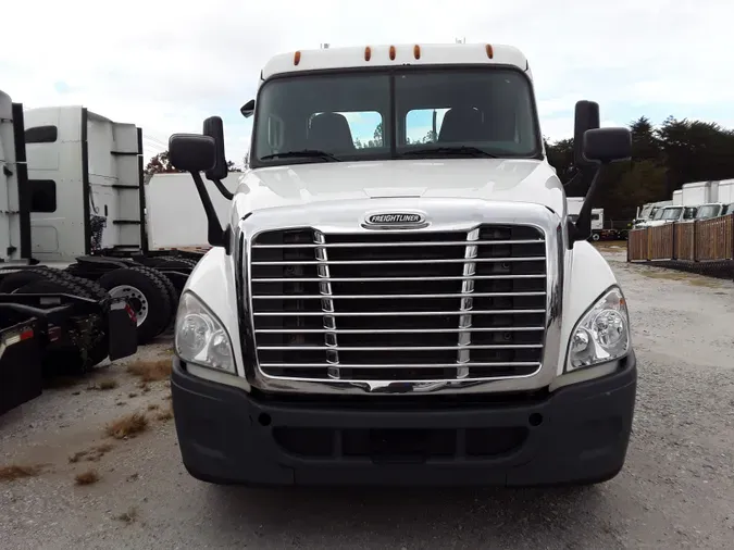 2016 FREIGHTLINER/MERCEDES CASCADIA 125