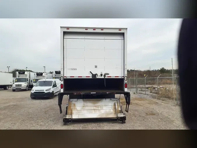 2016 FREIGHTLINER/MERCEDES M2 106