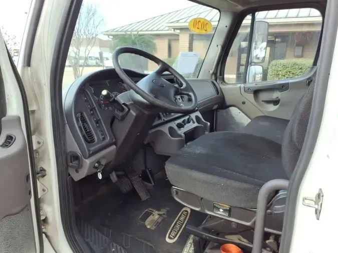 2020 FREIGHTLINER/MERCEDES M2 106