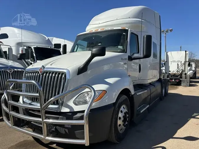 2021 INTERNATIONAL LT