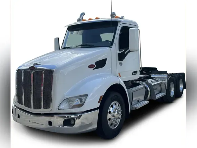 2018 Peterbilt 579ba748523a18ad3e01b322469458d543f