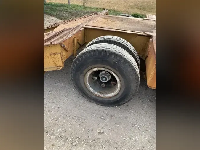 1980 BIRMINGHAM 25 TON LOWBOY