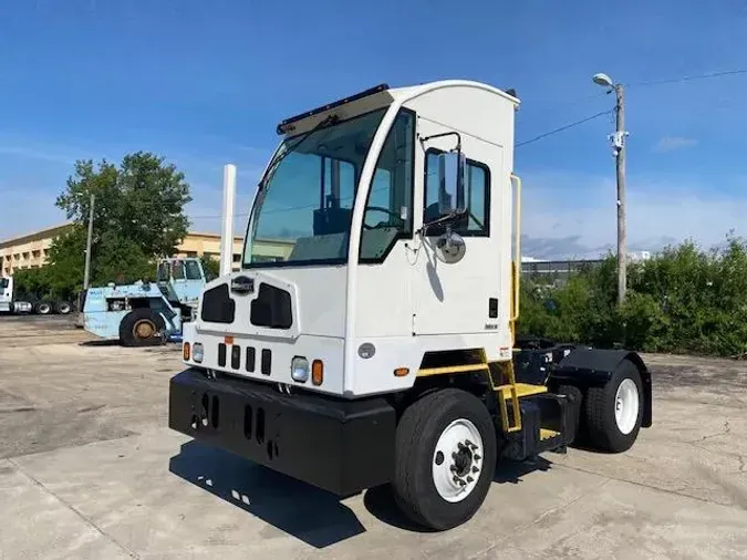 2022 AutoCar ACTT42