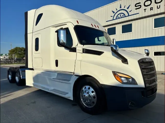 2023 Freightliner Cascadia 126ba80f73ff8e887035ffd9ff279aea16e