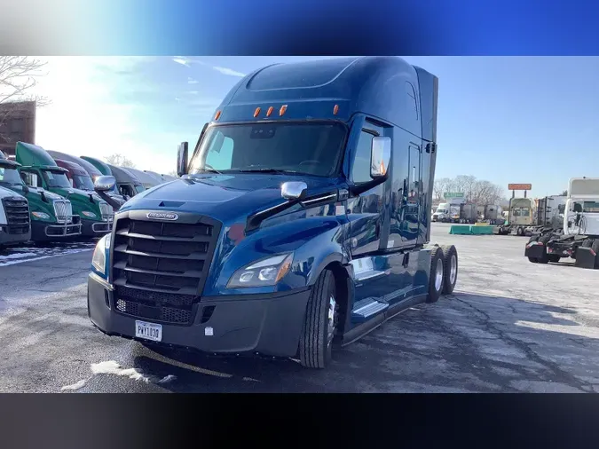 2023 Freightliner Cascadia 126