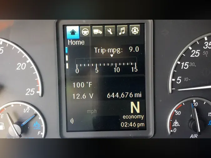 2022 Freightliner Cascadia 126