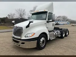 2020 International LT625