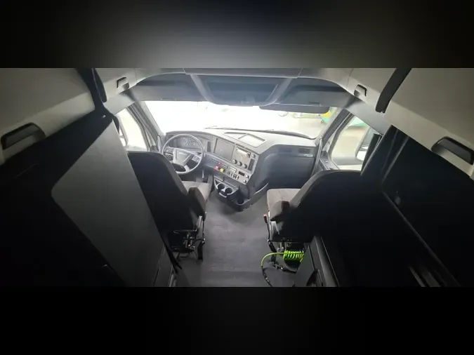 2023 FREIGHTLINER/MERCEDES NEW CASCADIA PX12664