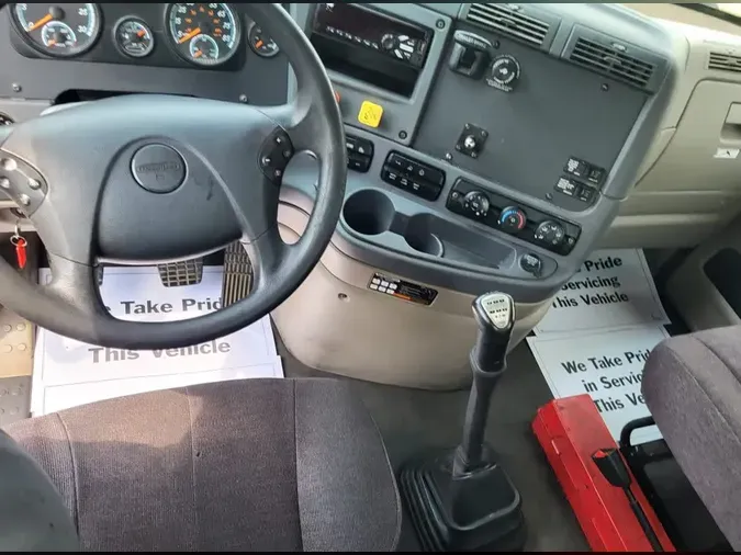 2020 FREIGHTLINER/MERCEDES CASCADIA 125ba8d4d4a71579c869eaa3245927b4db5